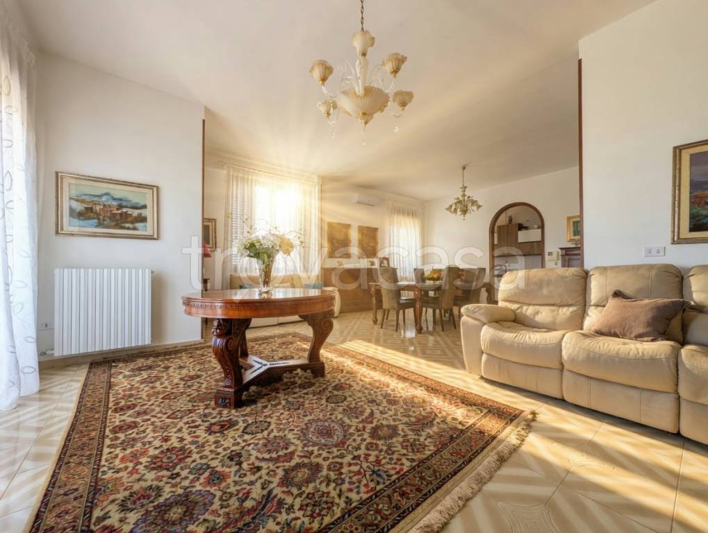casa indipendente in vendita a Lecce in zona Borgo Pace