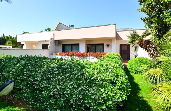 casa indipendente in vendita a Lecce in zona Partigiani