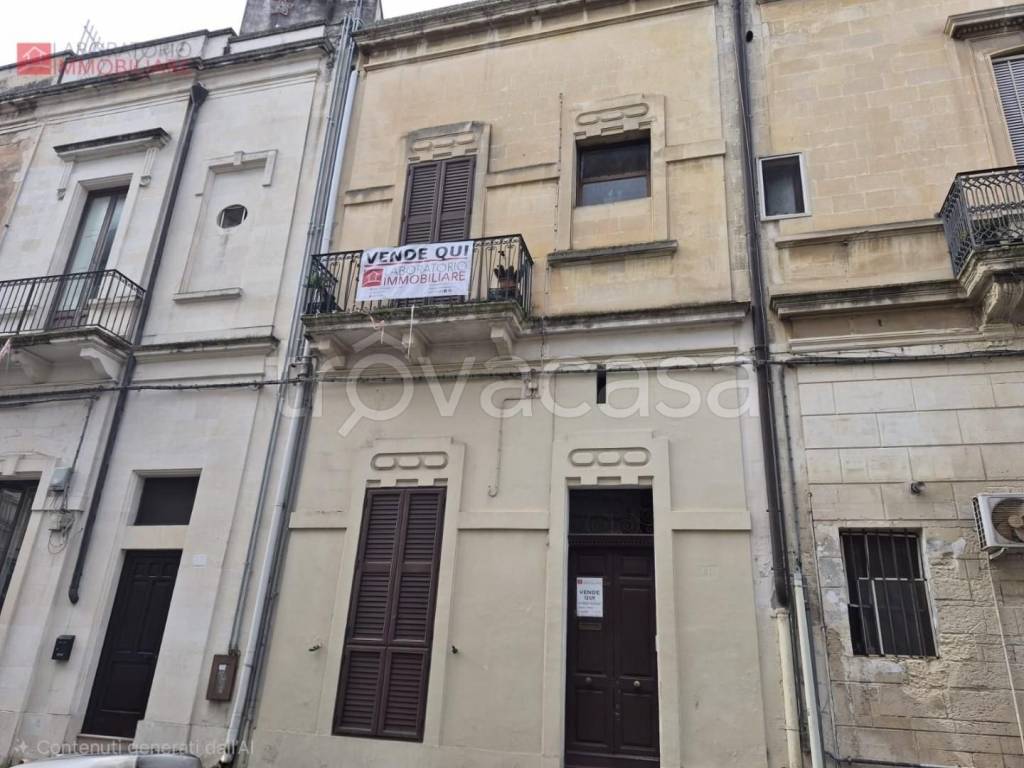 intera palazzina in vendita a Lecce