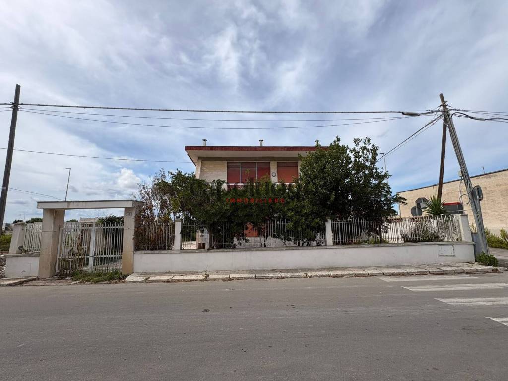 casa indipendente in vendita a Lecce in zona Centro Città