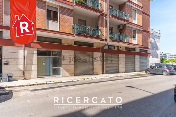 locale commerciale in vendita a Lecce