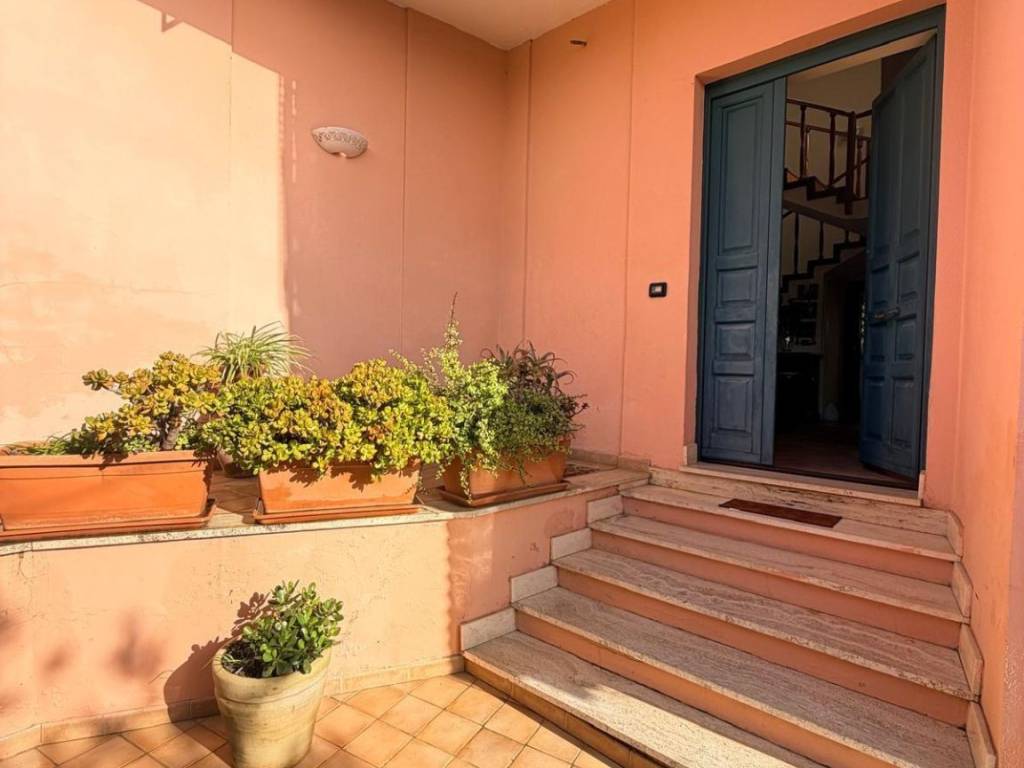 appartamento in vendita a Lecce in zona Leuca