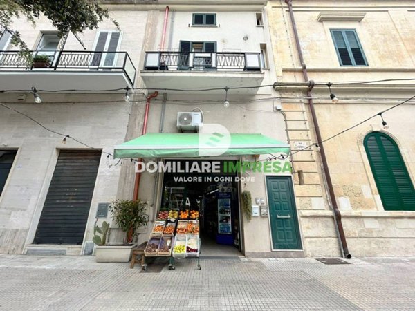 negozio in vendita a Lecce in zona Borgo Pace