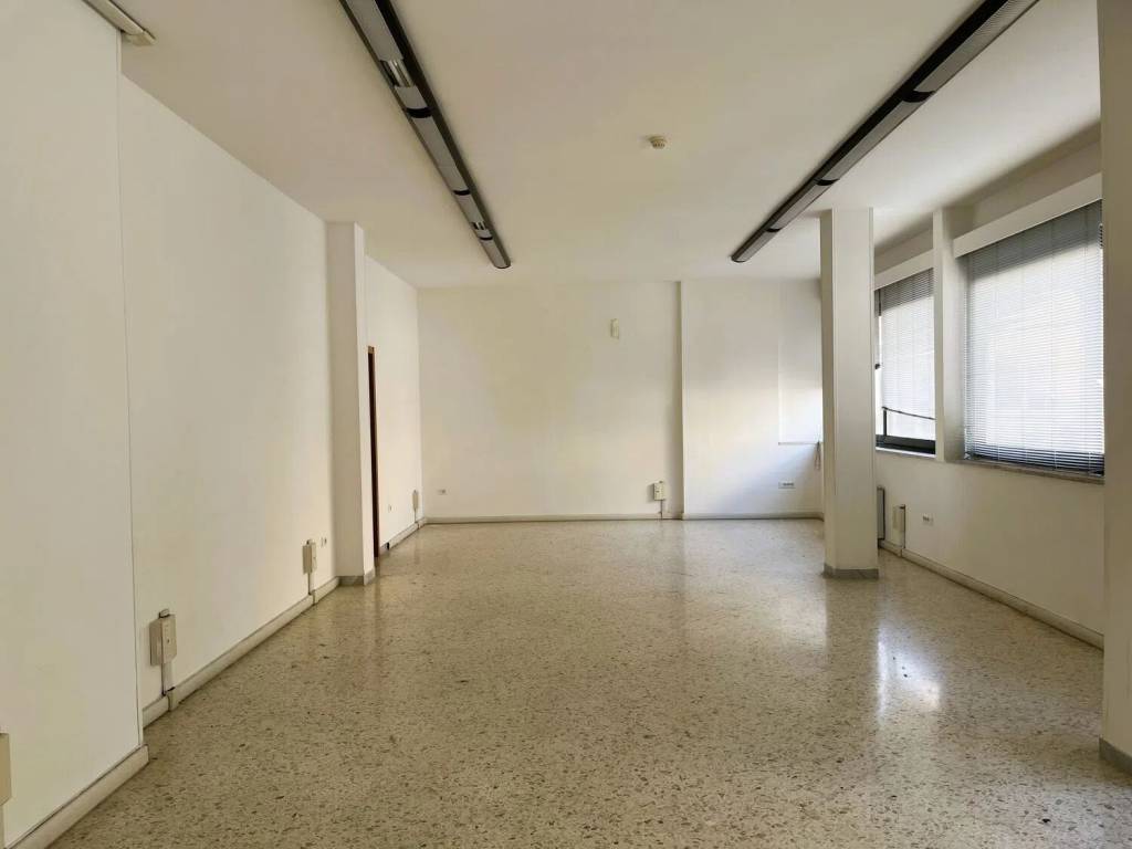ufficio in vendita a Lecce in zona Centro Città
