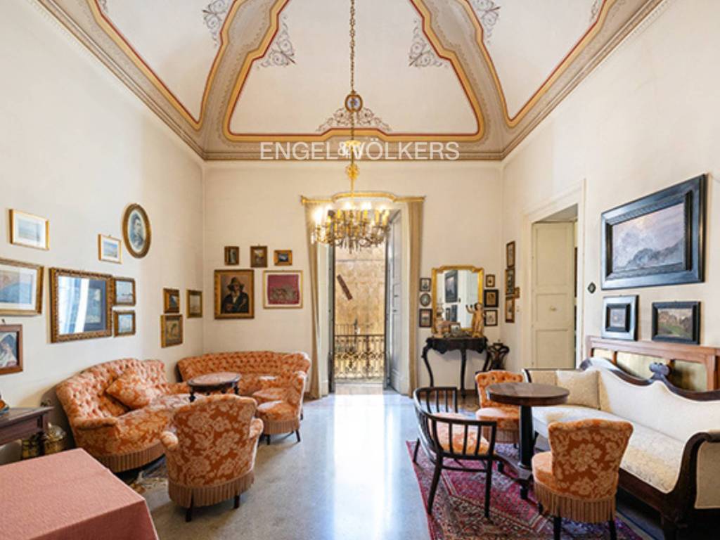 intera palazzina in vendita a Lecce in zona Centro Città