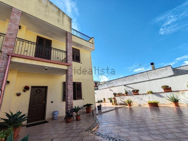 casa indipendente in vendita a Lecce in zona Santa Rosa