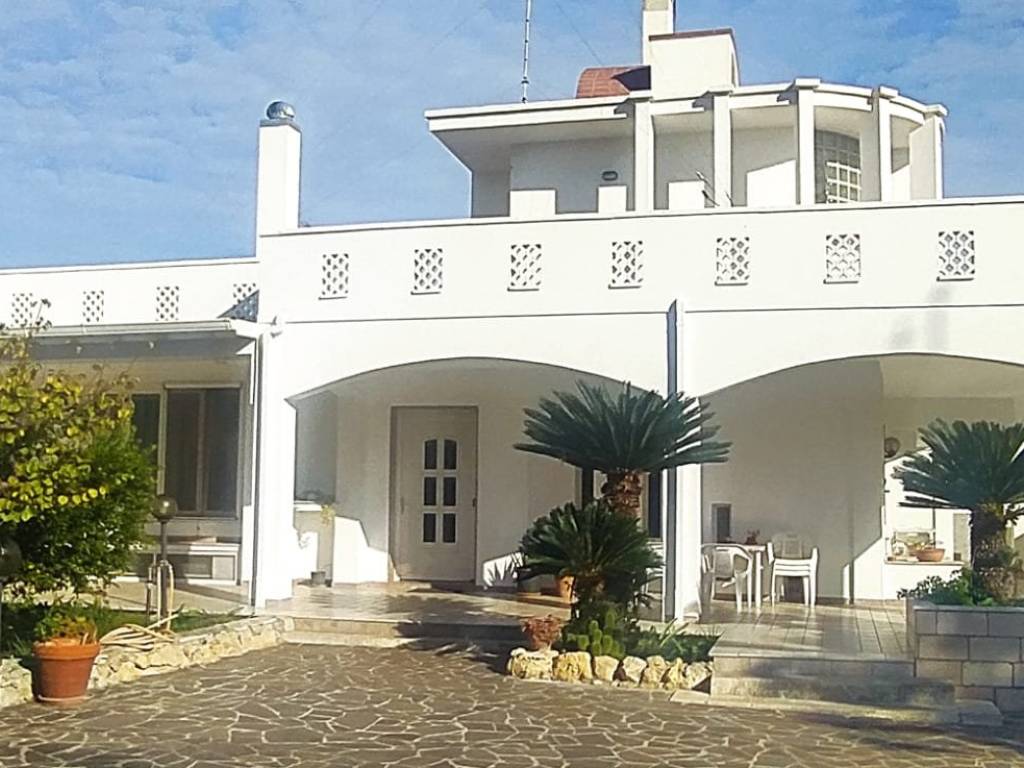 casa indipendente in vendita a Lecce in zona Santa Rosa