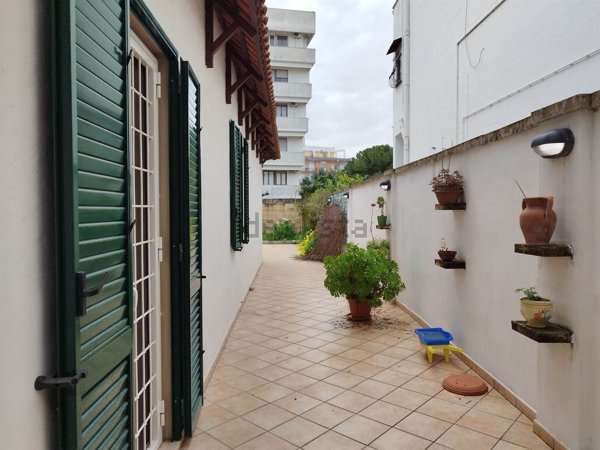 appartamento in vendita a Lecce in zona Ariosto