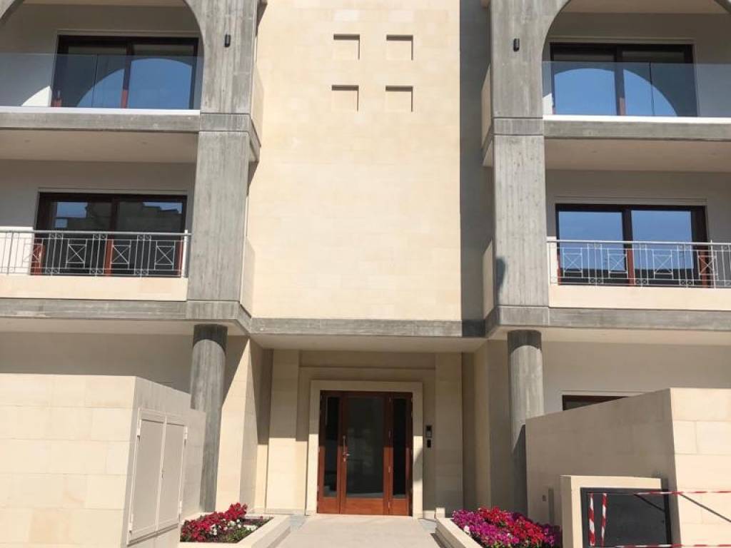 intera palazzina in vendita a Lecce