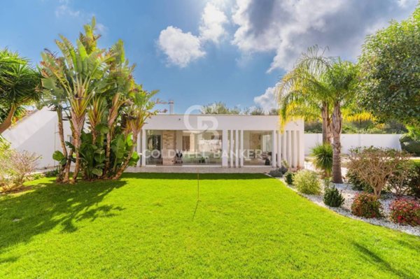 casa indipendente in vendita a Lecce in zona Villaggio Adriatico