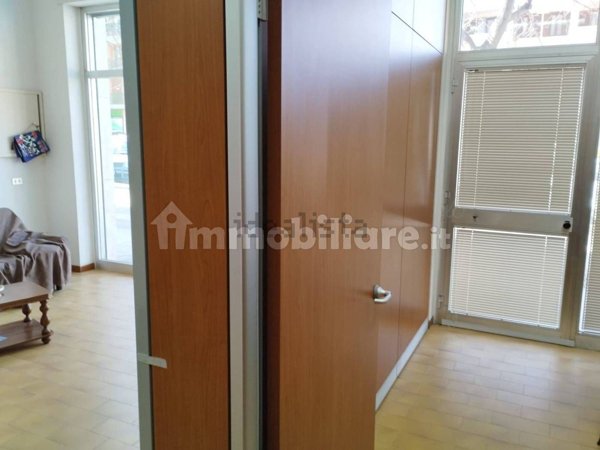 locale commerciale in vendita a Lecce in zona Partigiani