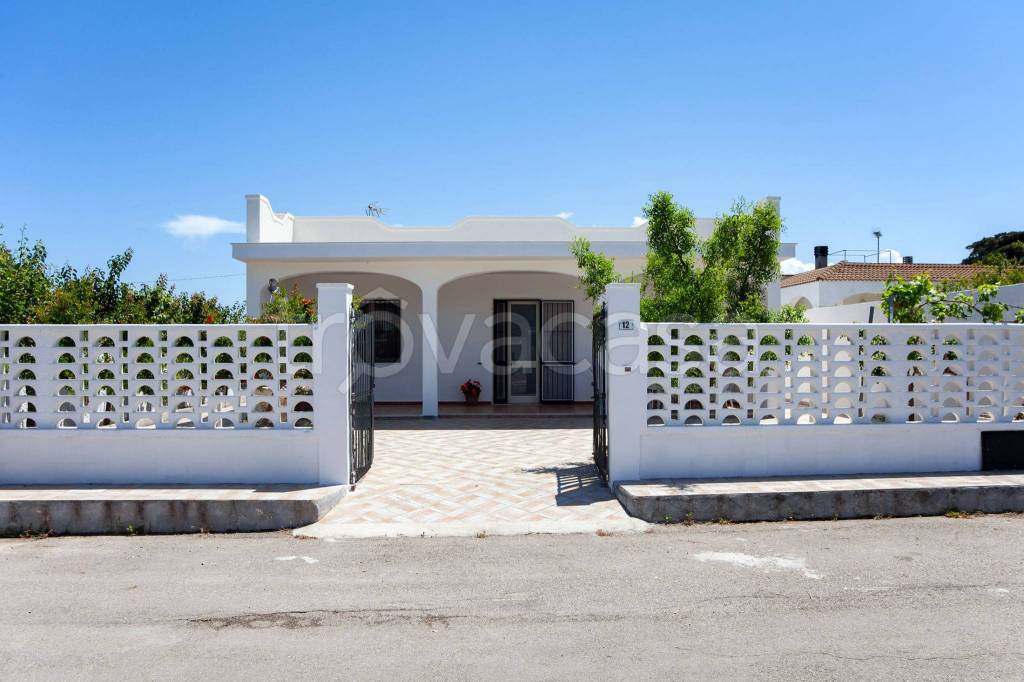 casa indipendente in vendita a Lecce in zona Torre Rinalda