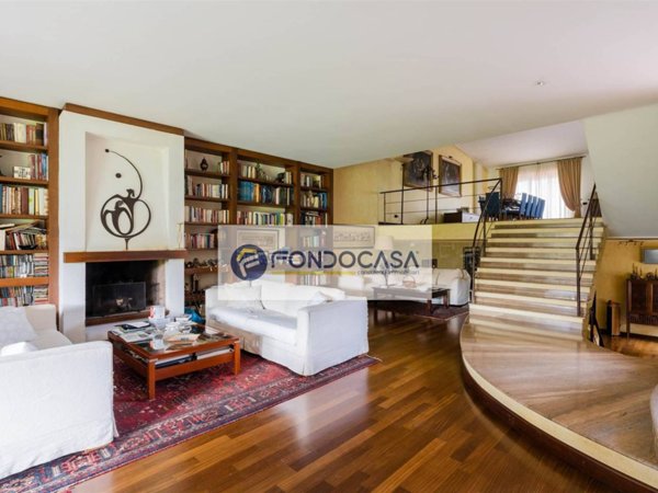 casa indipendente in vendita a Lecce in zona Mazzini
