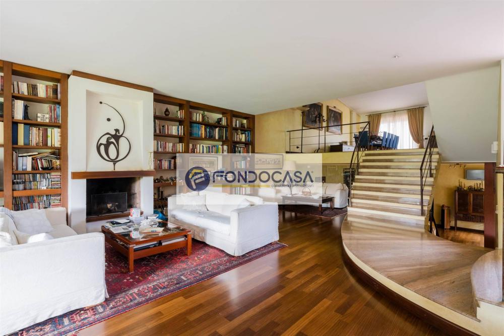 casa indipendente in vendita a Lecce in zona Mazzini