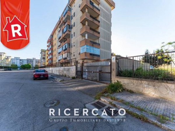 negozio in vendita a Lecce in zona Stadio