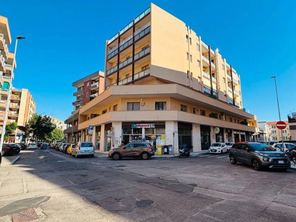 negozio in vendita a Lecce in zona Ariosto