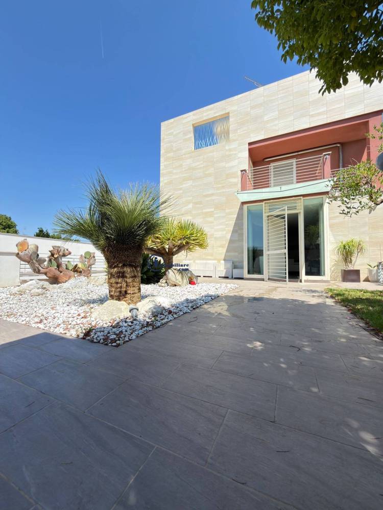 casa indipendente in vendita a Lecce
