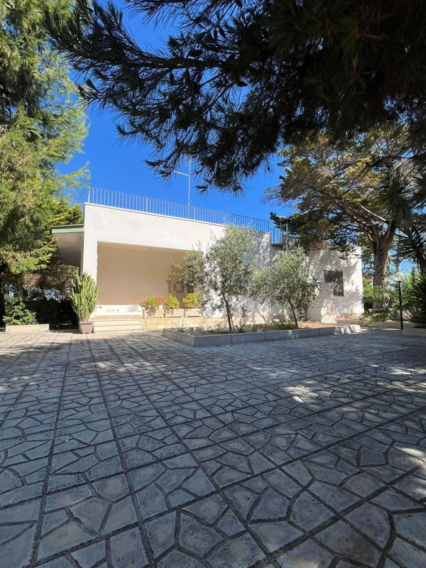 casa indipendente in vendita a Lecce in zona Torricella