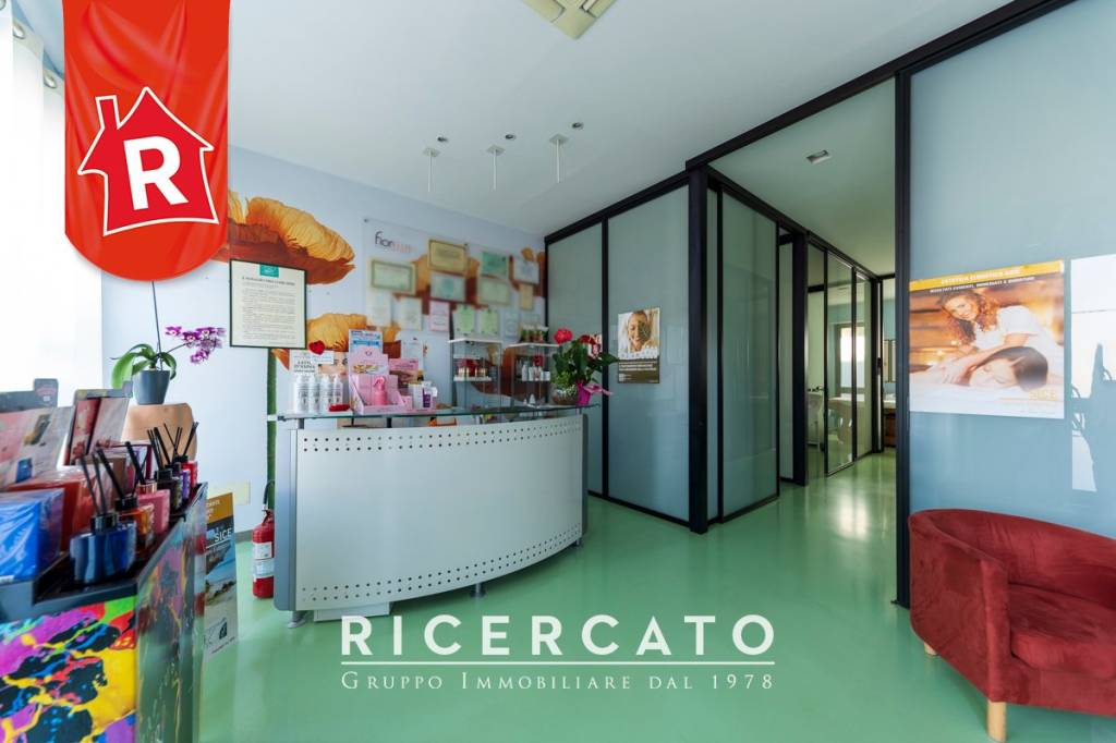 negozio in vendita a Lecce in zona Borgo Pace