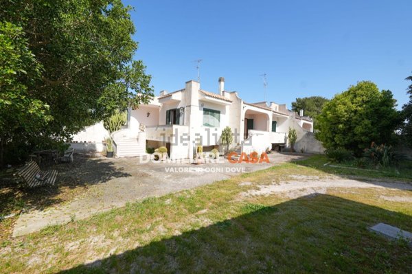 casa indipendente in vendita a Lecce in zona Santa Rosa