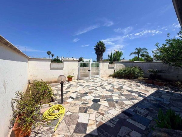 casa indipendente in vendita a Lecce in zona San Cataldo