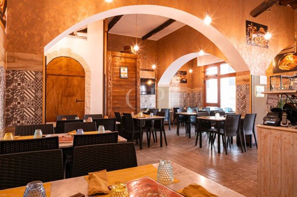 negozio in vendita a Lecce in zona Ariosto