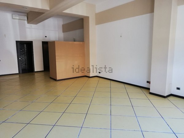 locale commerciale in vendita a Lecce in zona Centro Città