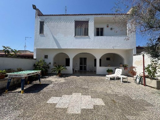 casa indipendente in vendita a Lecce in zona Borgo Grappa