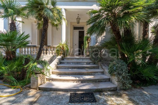 casa indipendente in vendita a Lecce in zona Centro Città