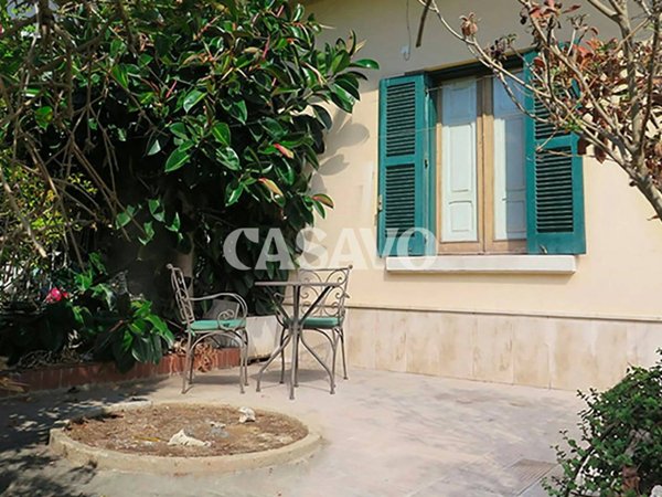 casa indipendente in vendita a Lecce in zona Santa Rosa