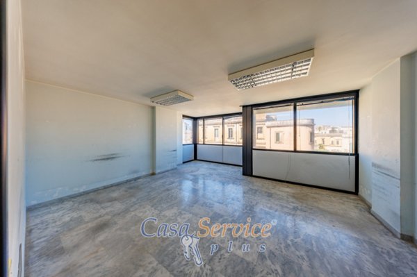 ufficio in vendita a Lecce in zona Mazzini