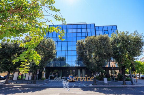 ufficio in vendita a Lecce in zona Mazzini