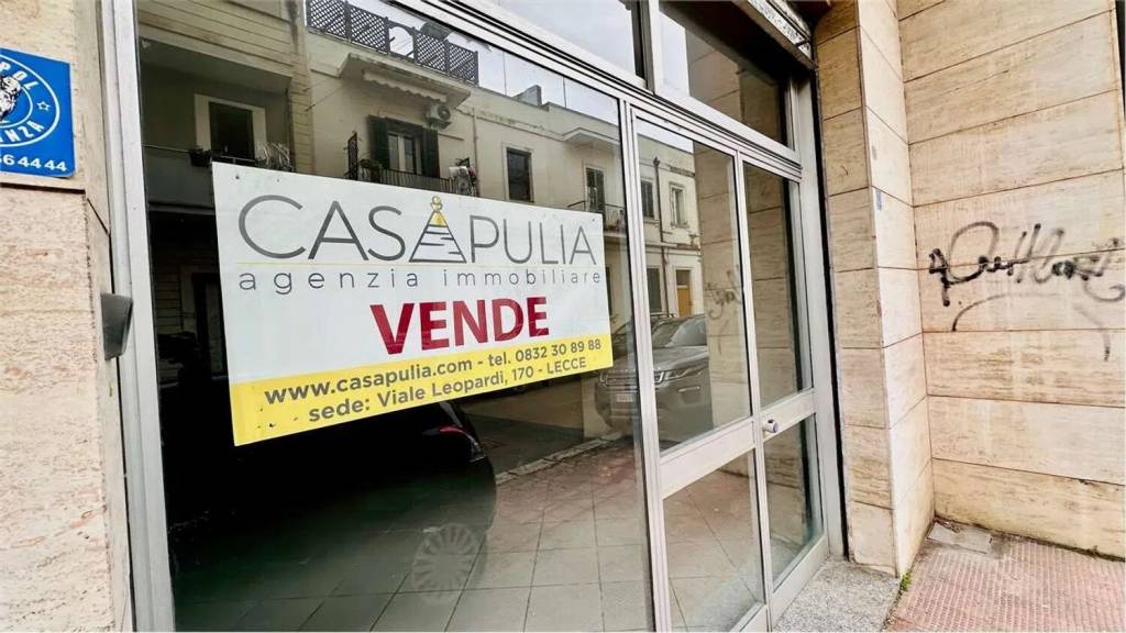 negozio in vendita a Lecce in zona Ariosto