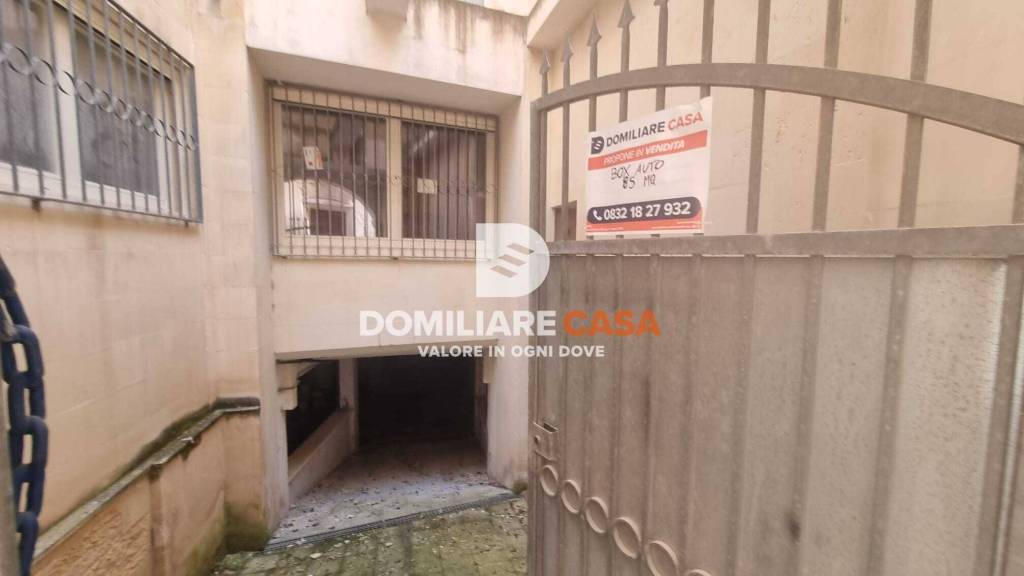 locale commerciale in vendita a Lecce in zona Centro Città