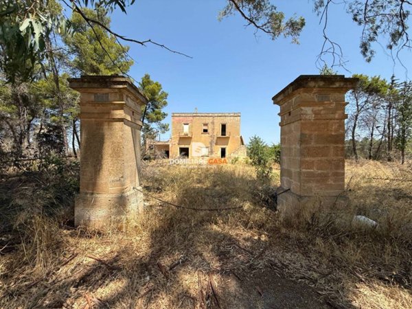 casale in vendita a Lecce