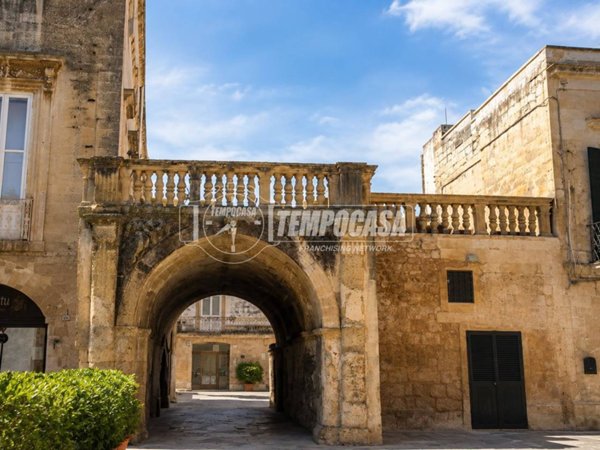 casa indipendente in vendita a Lecce in zona Centro Città