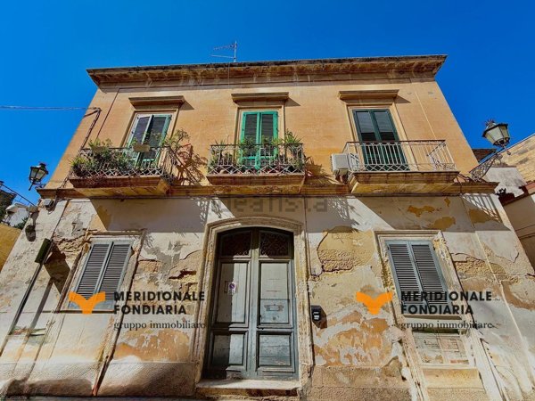 casa indipendente in vendita a Lecce in zona Centro Città