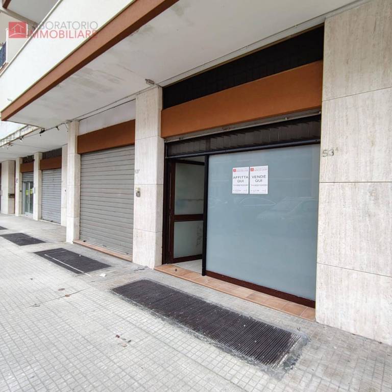 negozio in vendita a Lecce in zona Partigiani