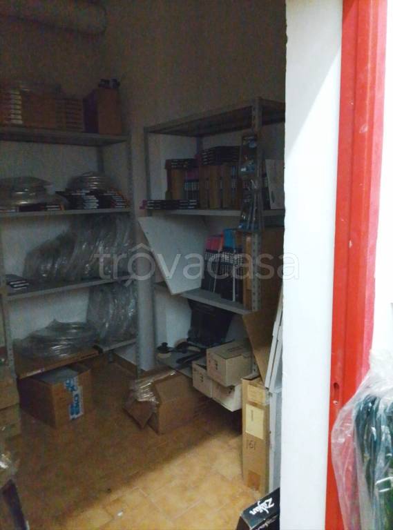 locale commerciale in vendita a Lecce in zona Borgo Pace