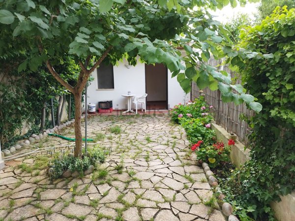 appartamento in vendita a Lecce in zona Leuca