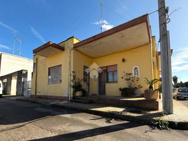 casa indipendente in vendita a Lecce in zona Santa Rosa