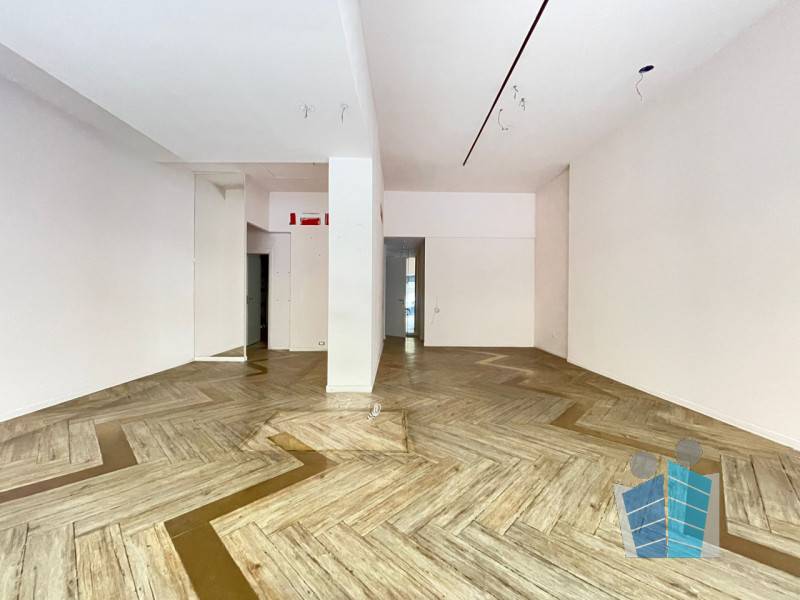 locale commerciale in vendita a Lecce in zona Mazzini