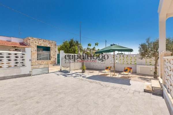 casa indipendente in vendita a Lecce in zona Torre Rinalda