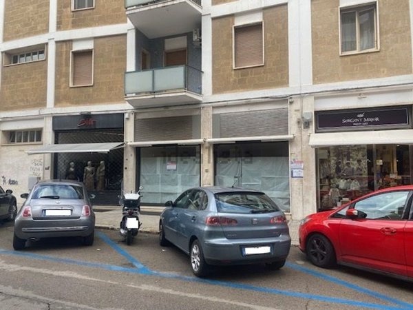 locale commerciale in vendita a Lecce in zona Mazzini