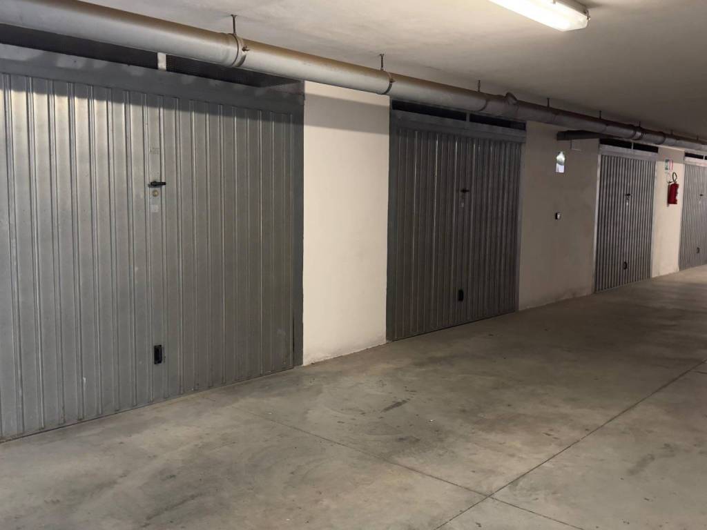 box auto in vendita a Lecce