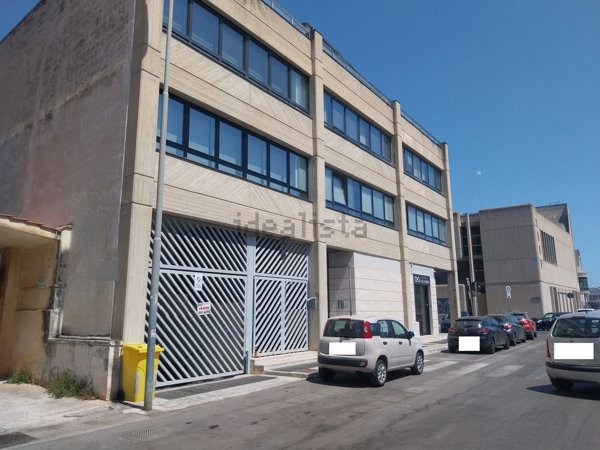 box auto in vendita a Lecce in zona Salesiani