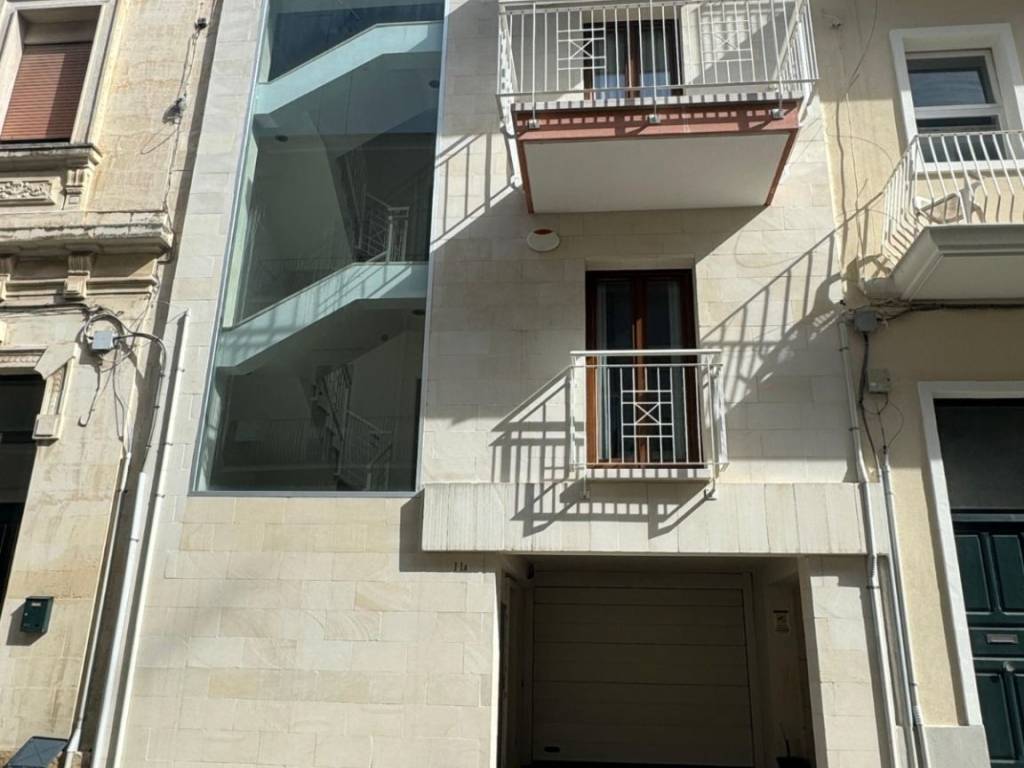 intera palazzina in vendita a Lecce in zona Mazzini