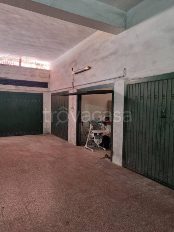box auto in vendita a Lecce in zona Partigiani