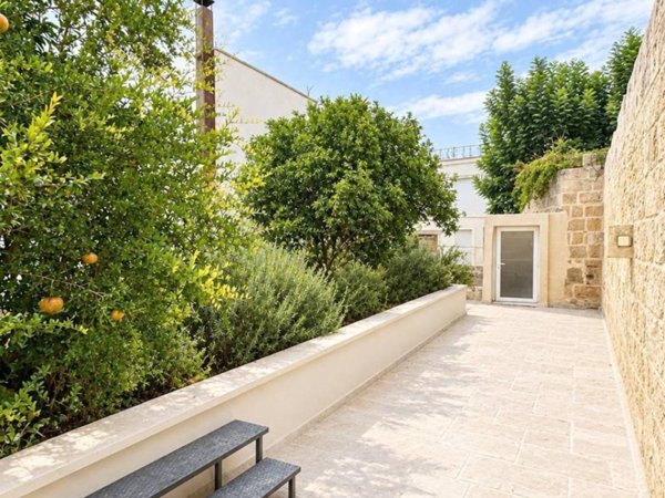 casa indipendente in vendita a Lecce in zona Centro Città