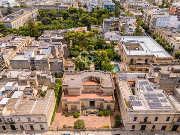 casa indipendente in vendita a Lecce in zona Mazzini